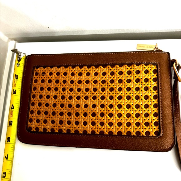 Anne Klein NWOT Brown/Tan/Chestnut Gold Clutch Wristlet Wallet Trio Set New - Picture 6 of 14